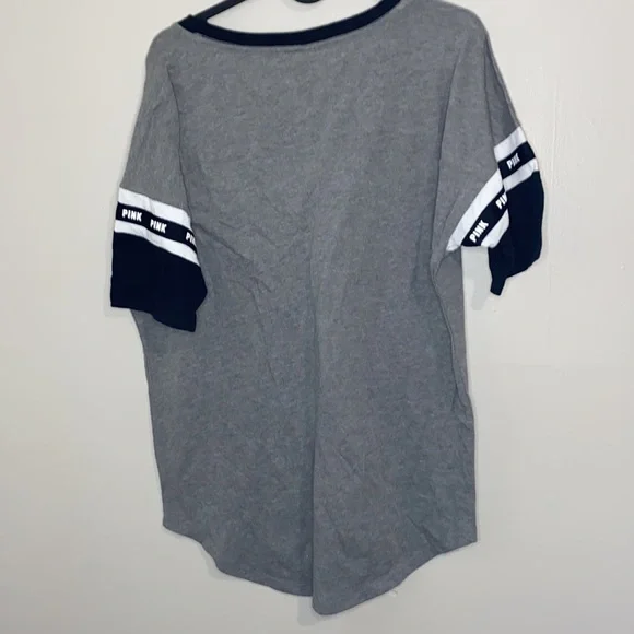 🦋NWT PINK Grey t-shirt! - Picture 8 of 8